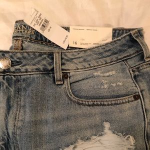American Eagle tomgirl Bermuda shorts